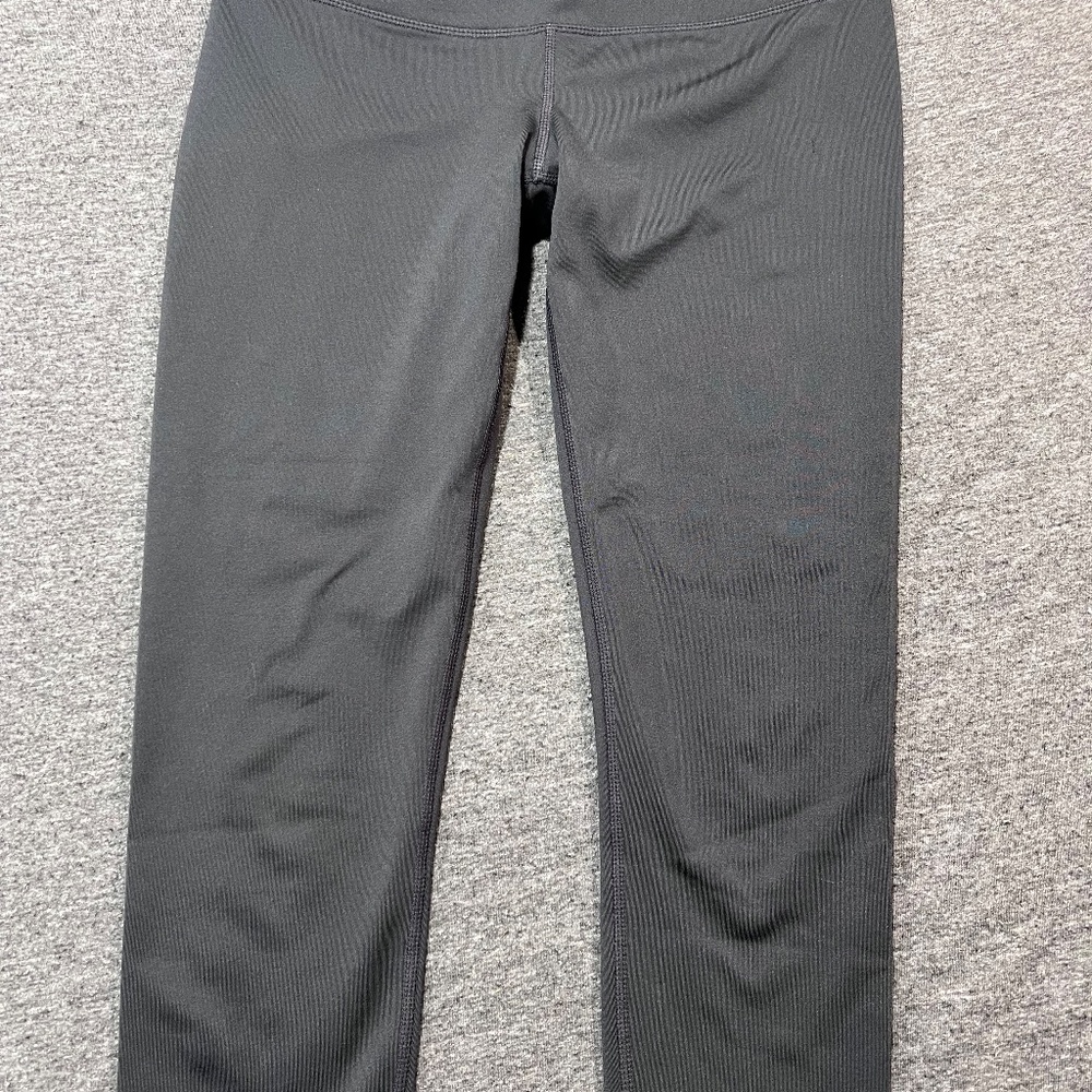 Athleta Dark Grey Sonar Capri Legging Size XS
